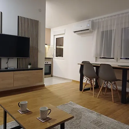 Forest River Apartamento *