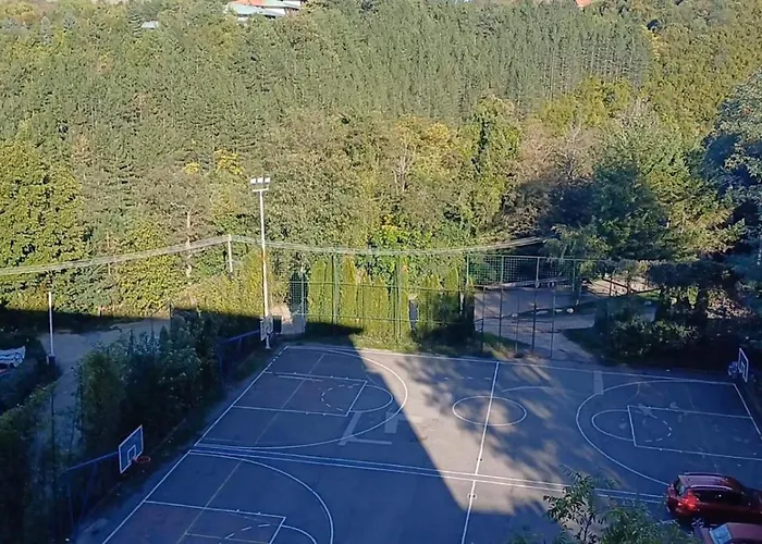 아파트 Forest River